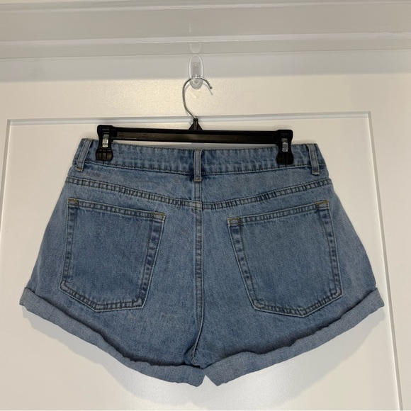 Edikted Jean Shorts - Picture 4 of 11